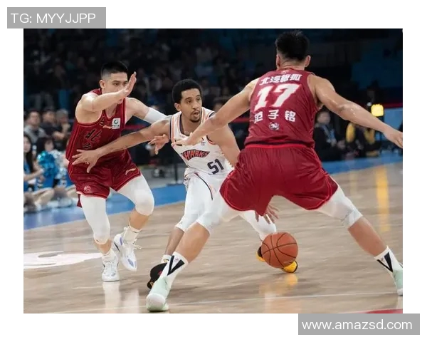 南京篮球队状态变革引发热议球迷期待新赛季的精彩表现与突破 南京篮球队状态变革引发热议球迷期待新赛季的精彩表现与突破