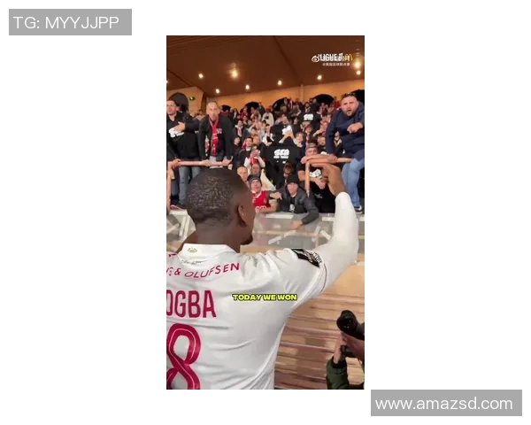 博格巴在对阵巴萨的精彩表现引发球迷热议与期待