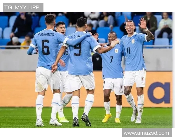 日本足球迎战乌拉圭队的精彩对决展现两国足球实力的巅峰较量