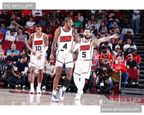 火箭队与马刺队季后赛第六场激战回顾与精彩瞬间分析