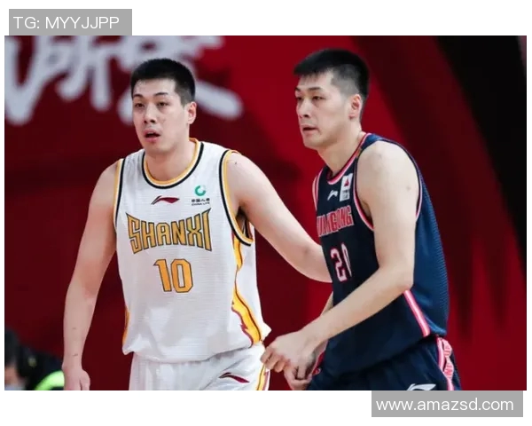 任骏飞领衔广东男篮冲击季后赛全力以赴展现个人风采与团队精神